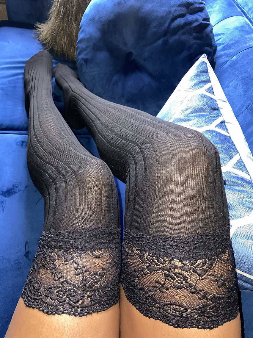 COZY GIRL SOCKS
