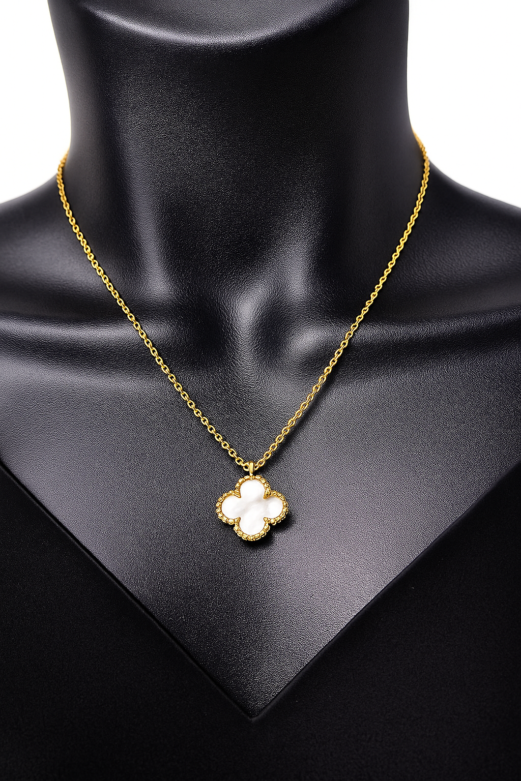 LUCKY CHARM NECKLACE